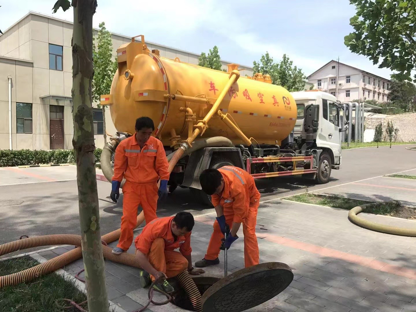 兰溪化粪池清理与5-8吨吸粪车施工效率分析